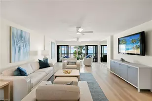 2171 Gulf Shore Blvd N, Naples, FL 34102 - Photo 2