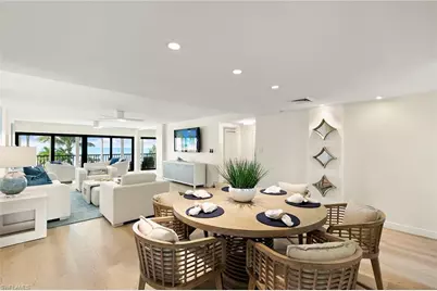 2171 Gulf Shore Blvd N #104, Naples, FL 34102 - Photo 10