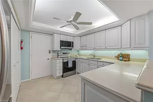 3399 Gulf Shore Blvd N, Naples, FL 34103 - Photo 6