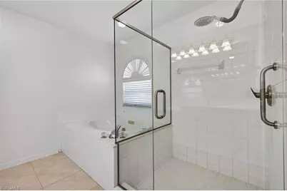 7611 Cameron Cir, Fort Myers, FL 33912 - Photo 18