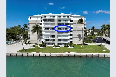 60 Pelican St W #505, Naples, FL 34113 - Photo 2