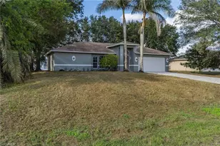 544 Pachman Cir, Lehigh Acres, FL 33974 - Photo 4