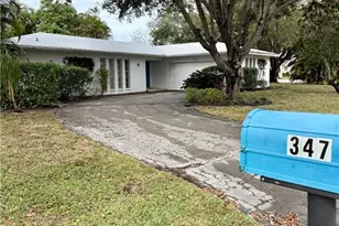 347 Burning Tree, Naples, FL 34105 - Photo 10