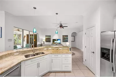 15818 Delaplata Ln, Naples, FL 34110 - Photo 12