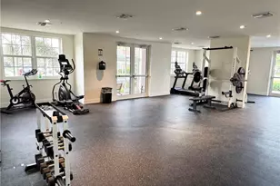 15901 Royal Pointe Ln, Fort Myers, FL 33908 - Photo 14