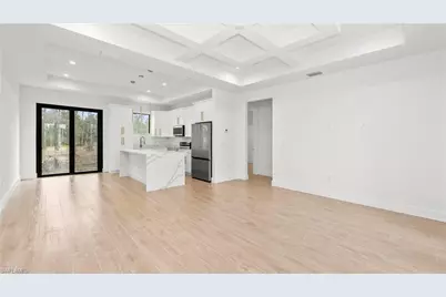 2737 48th Ave NE, Naples, FL 34120 - Photo 6