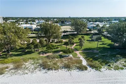 700 Bow Line Dr, Naples, FL 34103 - Photo 18