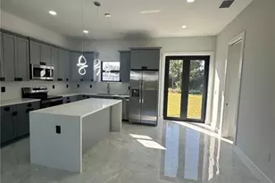 3905 23rd St SW, Fort Myers, FL 33976 - Photo 4