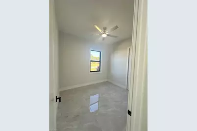 3905 23rd St SW, Fort Myers, FL 33976 - Photo 10