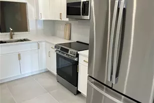 1826 Kings Lake Blvd, Naples, FL 34112 - Photo 6