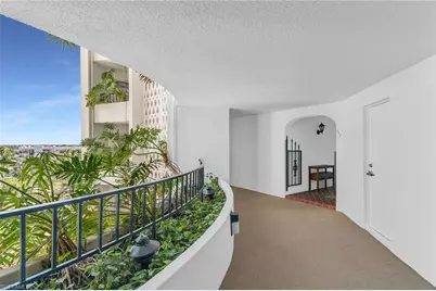 3951 Gulf Shore Blvd N #601, Naples, FL 34103 - Photo 4