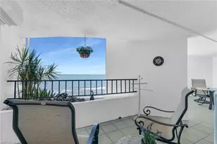 3951 Gulf Shore Blvd N, Naples, FL 34103 - Photo 18