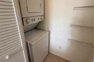 1260 Wildwood Lakes Blvd, Naples, FL 34104 - Photo 6