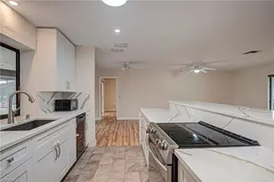 1421 SE 28th Terrace, Cape Coral, FL 33904 - Photo 12