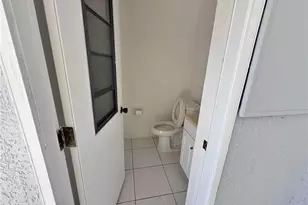 2124 Cornwallis Pkwy, Cape Coral, FL 33904 - Photo 10