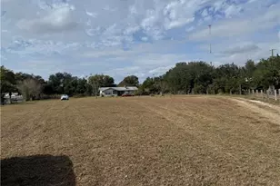 1951 Valencia Dr, North Fort Myers, FL 33917 - Photo 4