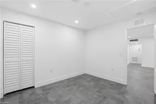 2564 Poinciana St, Naples, FL 34105 - Photo 28