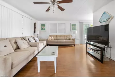 17 Saint Raphael Dr, Naples, FL 34112 - Photo 4