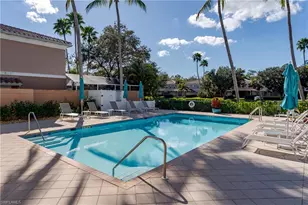 5353 Cove Cir, Naples, FL 34119 - Photo 2