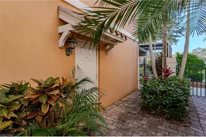 5353 Cove Cir, Naples, FL 34119 - Photo 6