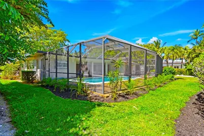 2125 Marina Dr, Naples, FL 34102 - Photo 30