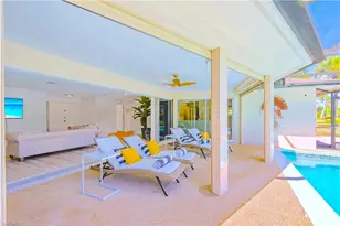 2125 Marina Dr, Naples, FL 34102 - Photo 2