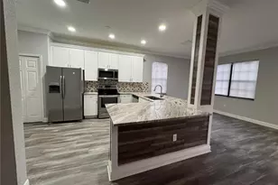 7614 Bristol Cir, Naples, FL 34120 - Photo 8