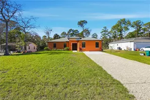 2167 Della Dr, Naples, FL 34117 - Photo 4