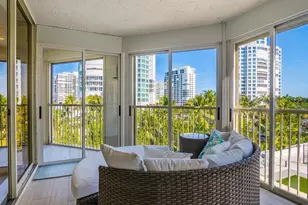 4051 Gulf Shore Blvd N, Naples, FL 34103 - Photo 16