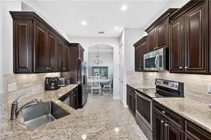 10341 Glastonbury Cir, Fort Myers, FL 33913 - Photo 10