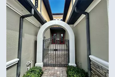 9511 Napoli Ln #202, Naples, FL 34113 - Photo 4