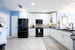 3059 Horizon Ln, Naples, FL 34109 - Photo 6