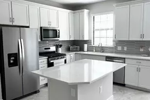 17442 Caravita Ln, Fort Myers, FL 33913 - Photo 12