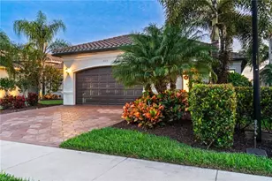 4318 Aurora St, Naples, FL 34119 - Photo 8