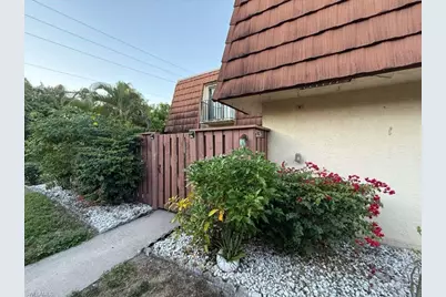 5236 Cedarbend Dr #3, Fort Myers, FL 33919 - Photo 1