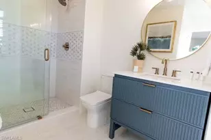 10082 Vanderbilt Dr, Naples, FL 34108 - Photo 16