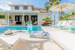 10082 Vanderbilt Dr, Naples, FL 34108 - Photo 28