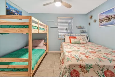 101 Pago Pago Dr E, Naples, FL 34113 - Photo 10