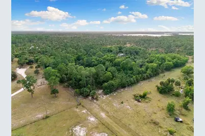 630 Pioneer Trl, Naples, FL 34117 - Photo 38