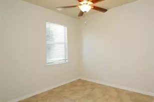 8482 Karina Ct, Naples, FL 34114 - Photo 18