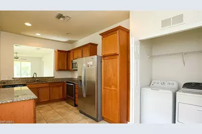 8482 Karina Ct, Naples, FL 34114 - Photo 12