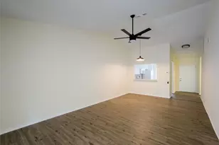 4209 Castlewood Dr, Holiday, FL 34691 - Photo 6