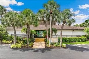 4220 Looking Glass Ln, Naples, FL 34112 - Photo 6