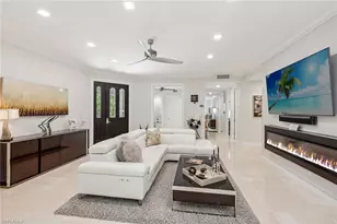 173 Colonade Cir, Naples, FL 34103 - Photo 2