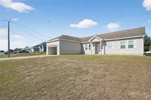 2808 34th St SW, Lehigh Acres, FL 33976 - Photo 2