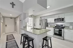 4670 St Croix Ln, Naples, FL 34109 - Photo 8