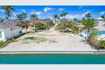 1293 Winterberry Dr, Marco Island, FL 34145 - Photo 12