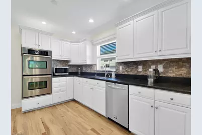 637 103rd Ave N, Naples, FL 34108 - Photo 12