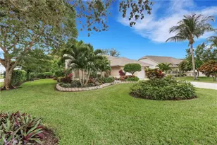 744 Belville Blvd, Naples, FL 34104 - Photo 2