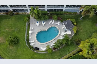 3150 Binnacle Dr #210, Naples, FL 34103 - Photo 4